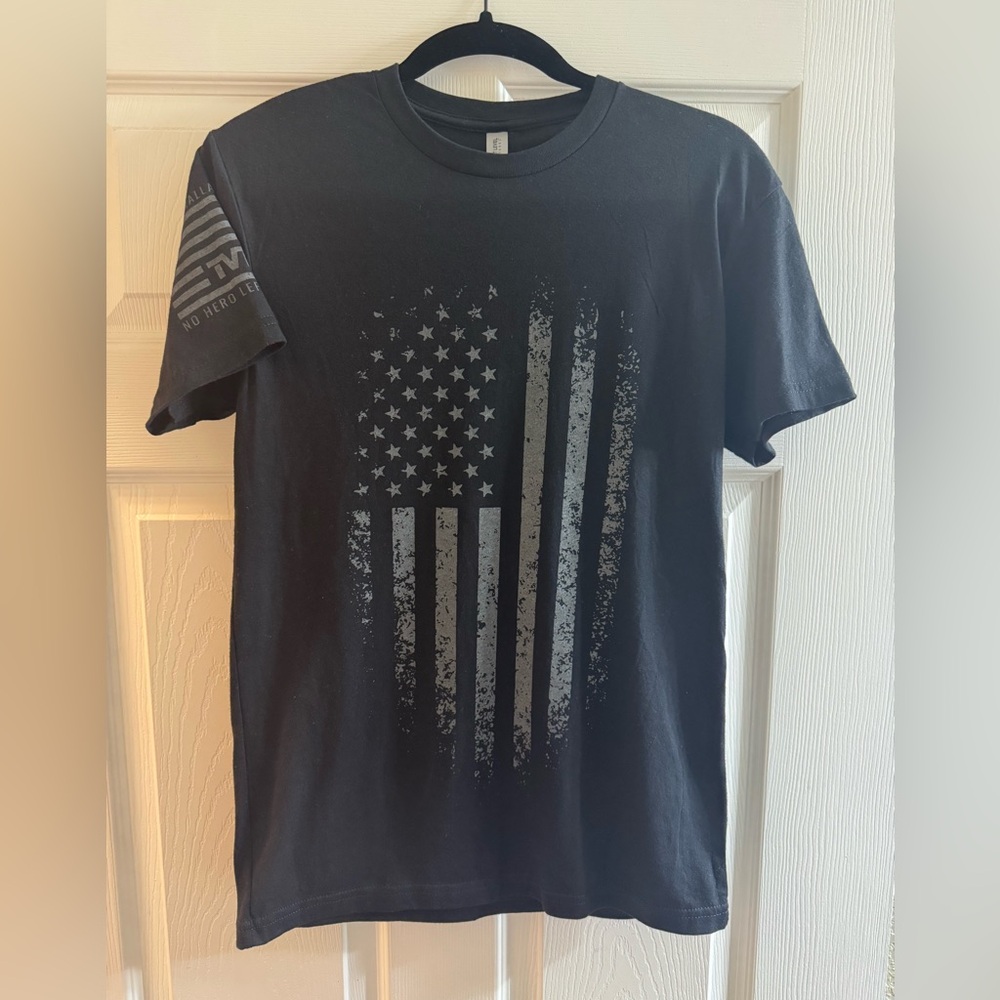 Til Valhalla Project, Black Distressed Flag T-Shirt